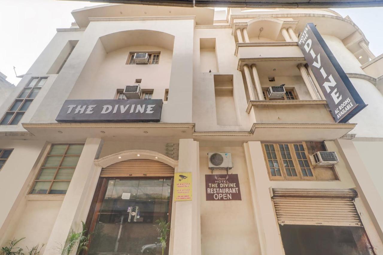 Capital O Divine Hotel Amritsar Buitenkant foto